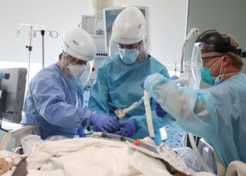Al menos 1.914.057 de muertos es el balance mundial por el coronavirus