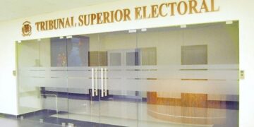 Un dirigente somete instancia ante TSE que busca anular Congreso del PLD