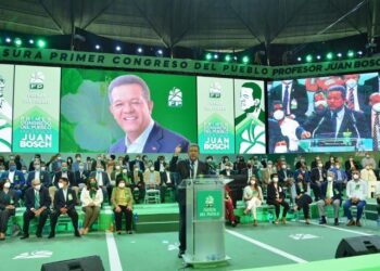Multitudinaria clausura primer congreso Fuerza del Pueblo