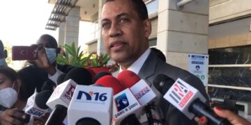 GOMEZ CASANOVA ACUSADO DE DESFALCAR APORDOM POR MÁS RD$300 MILLONES