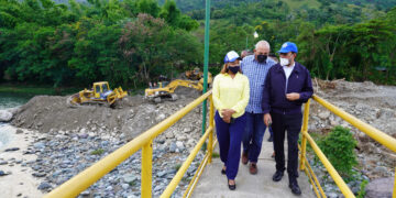 INDRHI levanta muro de gaviones en río Yuna para proteger de inundaciones a familias de Monseñor Nouel