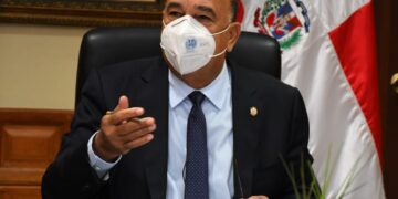 Socializan con CONAPE y la Fundación Manos Ley sobre protección a envejecientes