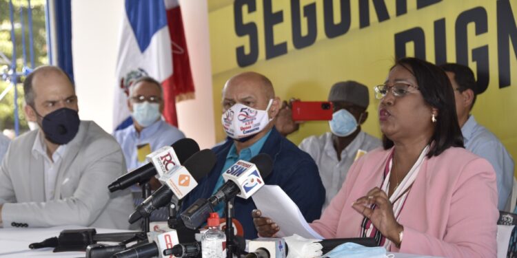 Anuncia creación de Coalición Nacional por una Seguridad Social Digna