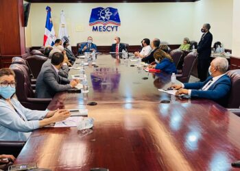 MESCYT establece nuevo calendario de evaluación para asegurar la calidad de las IES