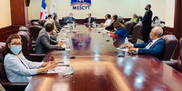 MESCYT establece nuevo calendario de evaluación para asegurar la calidad de las IES