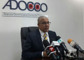 ADOCCO PIDE AL PEPCA INVESTIGAR DENUNCIAS POR CORRUPCIÓN EN AEROPUERTO DE BÁVARO