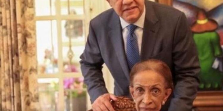 A partir de las 6:30pm velarán a Doña Yolanda en la Funeraria Blandino