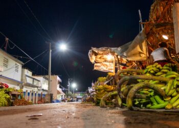 Electrifican mercado municipal de San Juan de la Maguana