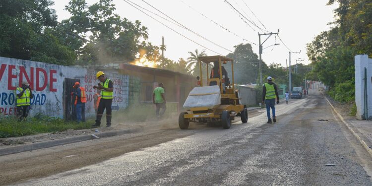 MOPC inició trabajos de asfaltado en provincia San Cristóbal
