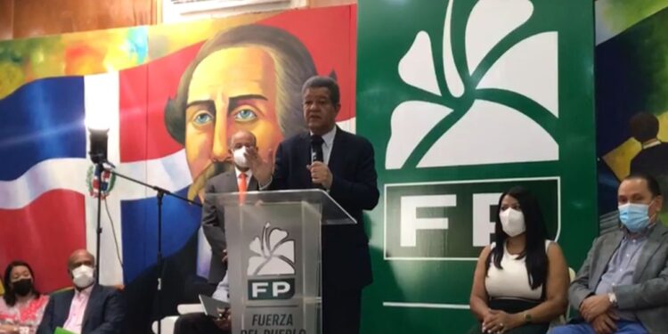 Leonel considera deportación haitianas embarazadas