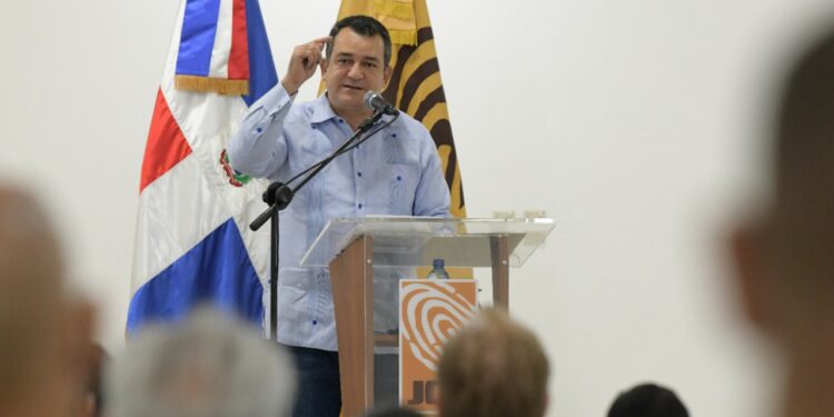 Presidente JCE llama a los jóvenes y otros segmentos sociales a participar en el proceso conformación Juntas Electorales