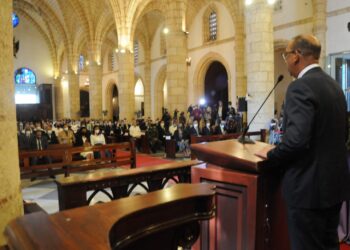 Conmemoran 87 aniversario del MOPC con una histórica carpeta de unas 540 obras en ejecución.