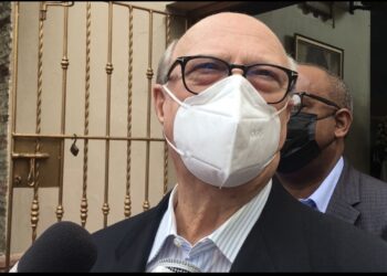 HIPÓLITO RECHAZA SE PERSIGA JUDICIALMENTE A LOS EX PRESIDENTES