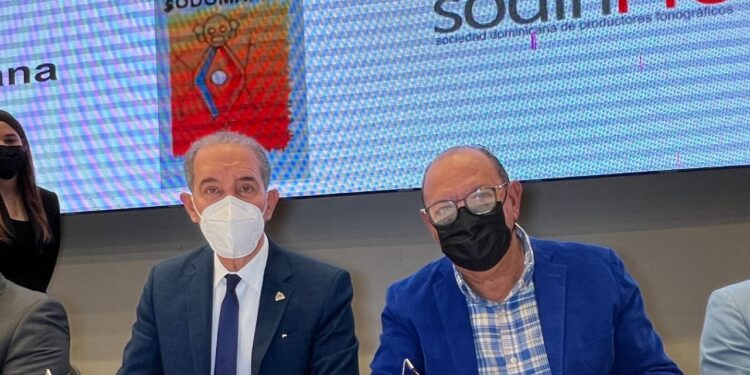 Mescyt y las sociedades de Derecho de Autor firman convenio para maestría Gestión Colectiva en la UASD
