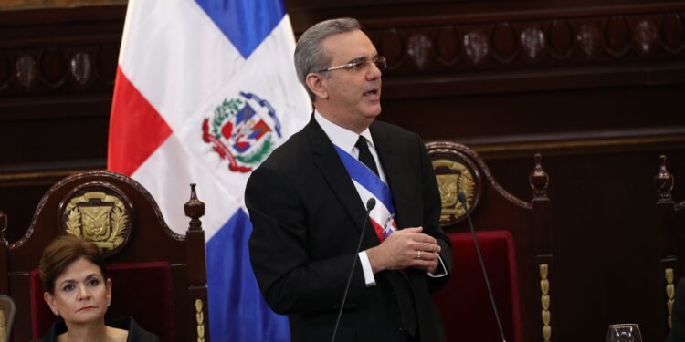Gobierno ejecuta 485 obras por un monto 77,000 millones de pesos