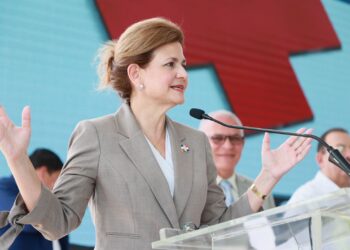 Vicepresidenta entrega moderna y equipada Emergencia en Hato Mayor