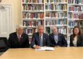 Gobierno dominicano enviará 10 jóvenes por año a la prestigiosa Universidad de Oxford