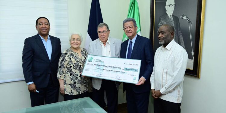 Fuerza del Pueblo compra local donde funciona casa principal
