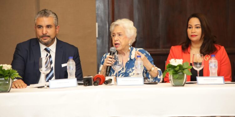 Ética e Integridad, la Alianza para el Gobierno Abierto, Abrelatan y ConDatos, la Organización de Estados Americanos (OEA) y Cámara TIC, dan a conocer detalles sobre América Abierta