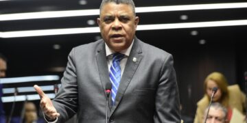 DIPUTADO PROVINCIA LA ALTAGRACIA PIDE DOTAR DE AMBULANCIAS ESA DEMARCACIÓN.