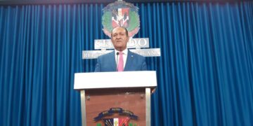 Antonio Marte somete resolución que busca que las empresas de transporte de pasajeros cuenten con dispensario médico