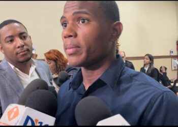 Aplazan audiencia de prospecto contra Los Texas Rangers