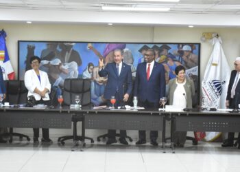 Consejo de Educación Superior, Ciencia y Tecnología (CONESCyT) aprueba evaluación quinquenal de 20 universidades y 6 institutos técnicos superior
