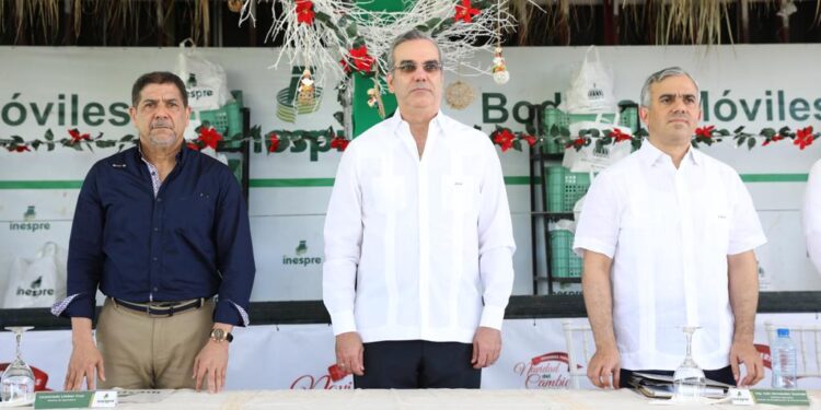Presidente Abinader encabeza inicio de las Grandes Ferias “Navidad del Cambio con el Inespre