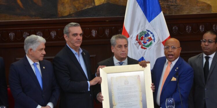 Cámara de Diputados reconoce a la Ciudad Destino Cap Cana por 20 años de grandes inversiones turísticas y aportes a la economía del país
