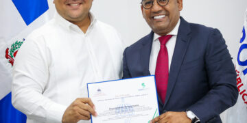 DA recibe reconocimiento por logros en ranking plan de capacitación