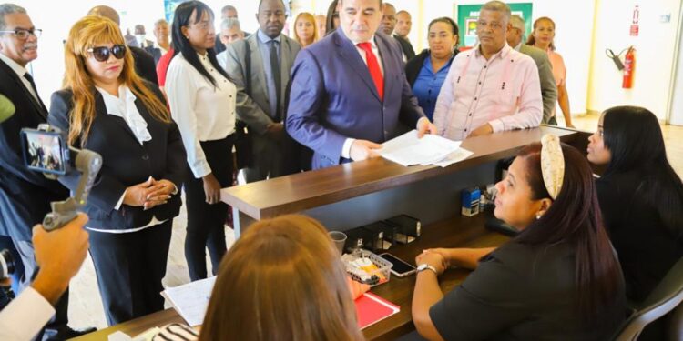 Surun Hernández denuncia Presupuesto sometido por alcalde Manuel Jiménez dispone el desvío ilegal de recursos del Presupuesto Participativo en SDE