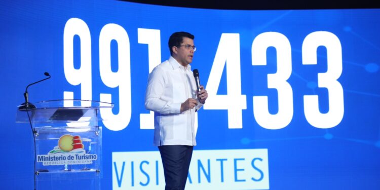 Presidente Abinader augura el turismo este año “será el mejor de nuestra historia”