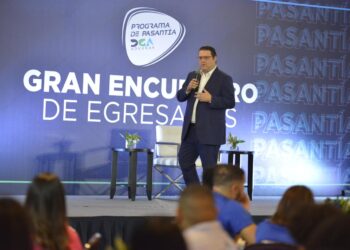 ADUANAS CELEBRA “DÍA NACIONAL DE LA JUVENTUD” CONENCUENTRO DE EGRESADOS DE “PASANTÍA”