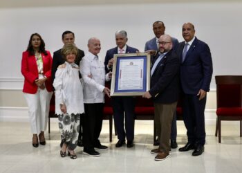 Senado reconoce al magistrado Antonio Manuel Florencio Estrella por su trayectoria profesional y patriótica  