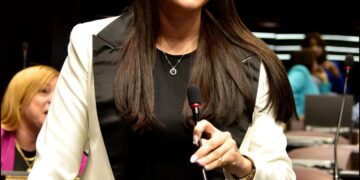 Diputada Priscila D´ Oleo ve necesario trabajar por la autonomía económica de la mujer