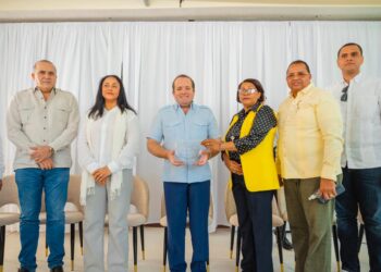Paliza anuncia aporte por RD$10 millones para remozamiento de la Parroquia Nuestra Señora de la Altagracia de Nagua