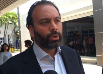 DENUNCIAN LICITACIÓN EN DIRECCIÓN DE PASAPORTES
