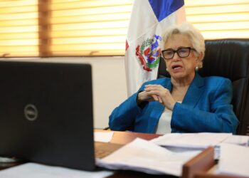 Sigue mejorando la salud de doña Milagros