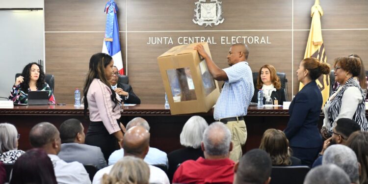JCE resuelve empates de primarias conforme a Ley 20-2023