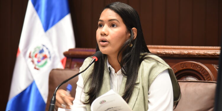 Diputada Olfanny Méndez informa fue afectada por una apendicitis