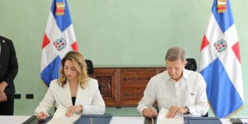 MIREX y Supérate firman convenio para fortalecer asistencia a dominicanos víctimas de trata de personas en el exterior