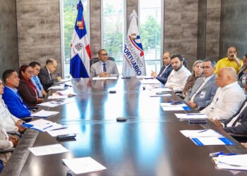 DA instruye inicio de plan para manejo flujo de pasajeros en aeropuertos desde el día 15