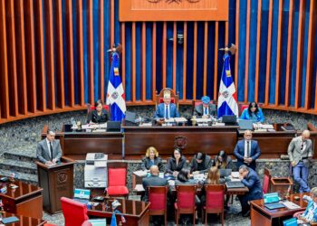 Senadores convertidos en Comisión General escuchan al presidente de la Junta Central Electoral sobre el nuevo proceso de cedulación