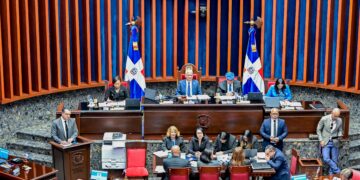 Senadores convertidos en Comisión General escuchan al presidente de la Junta Central Electoral sobre el nuevo proceso de cedulación