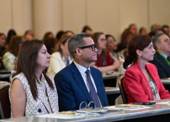 Eddy Olivares destaca importancia de la simplificación administrativa para aumentar formalización laboral en Iberoamérica