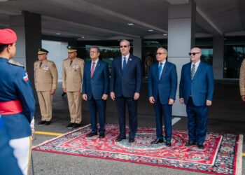 Ex presidentes dominicanos sostienen histórica reunión