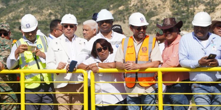 INDRHI realiza con éxito pruebas en compuertas y otros componentes de la presa Montegrande