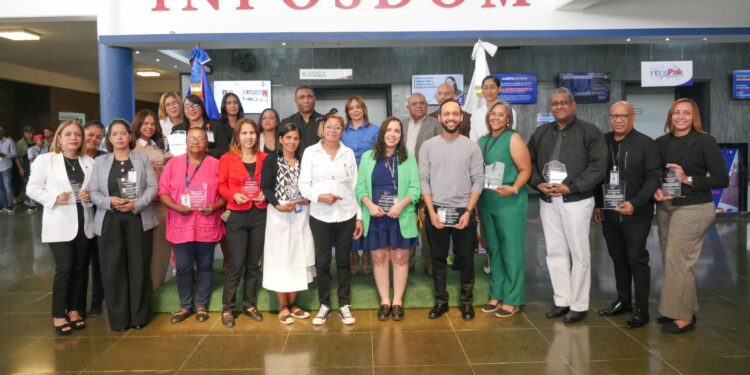 Excelencia, compromiso y resultados: INPOSDOM reconoce a colaboradores destacados del año 2025