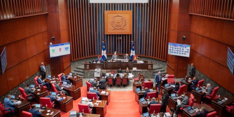 Senado aprueba en primera lectura ley orgánica que deroga varios artículos de la Ley Orgánica del Régimen Electoral 20-23