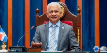 Senado aprueba ley que reconoce trayectoria política y de servicio del exsenador Vicente Sánchez Baret